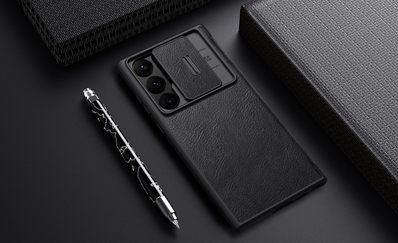 Bao Da Samsung Galaxy S23 Ultra Hiệu Nillkin Qin Pro Leather Case được làm bằng da và nhựa cao cấp cực kỳ sang trọng, bảo vệ camera siêu tốt nhờ thanh trượt